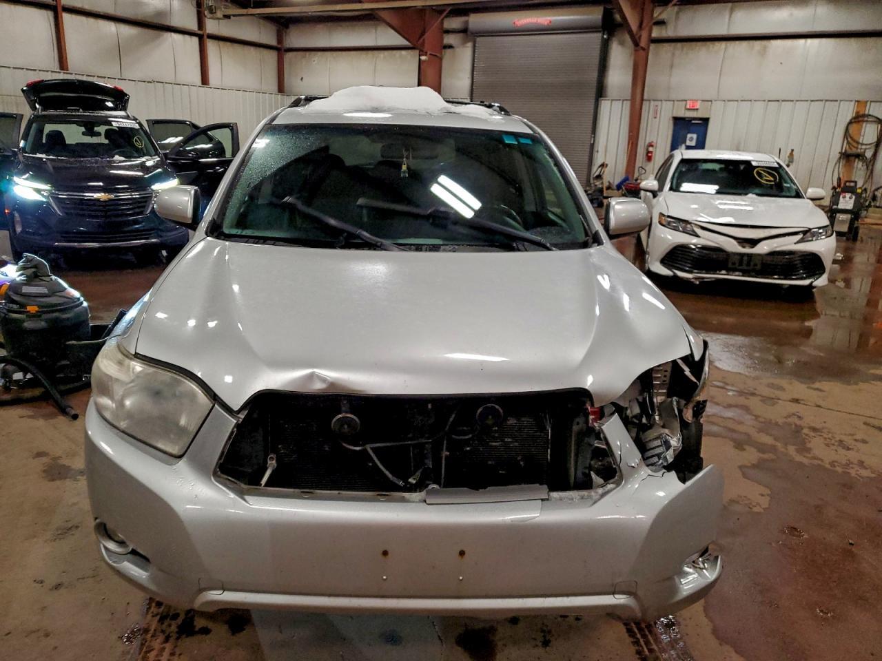 2010 TOYOTA HIGHLANDER