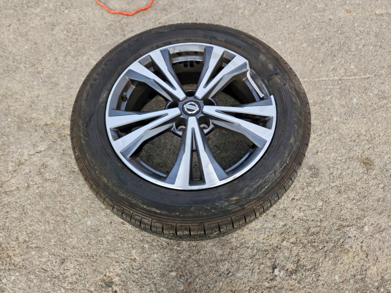 2017 NISSAN ROGUE