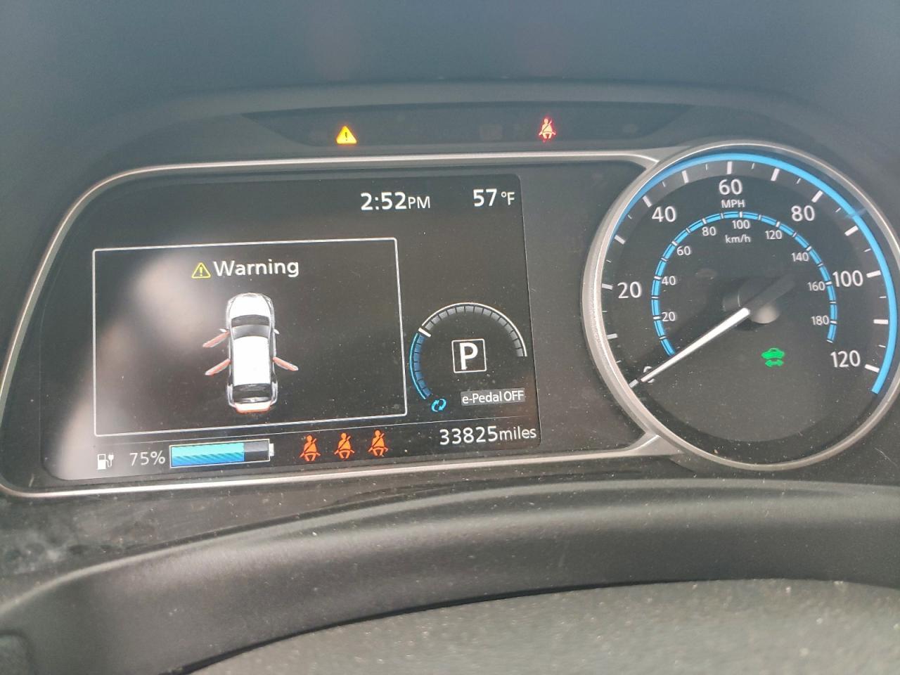 2023 NISSAN LEAF
