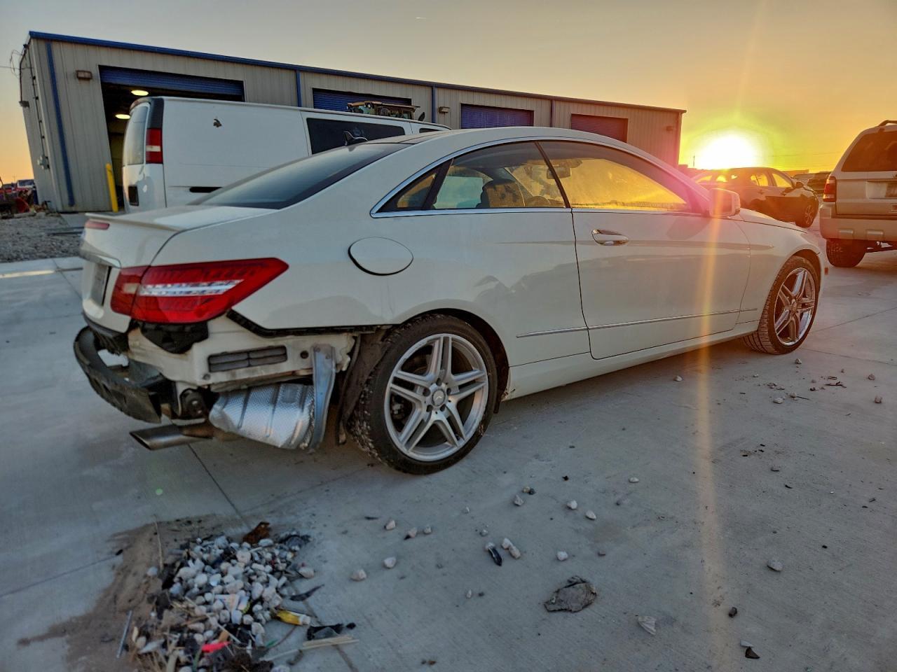 2012 MERCEDES-BENZ E-Class