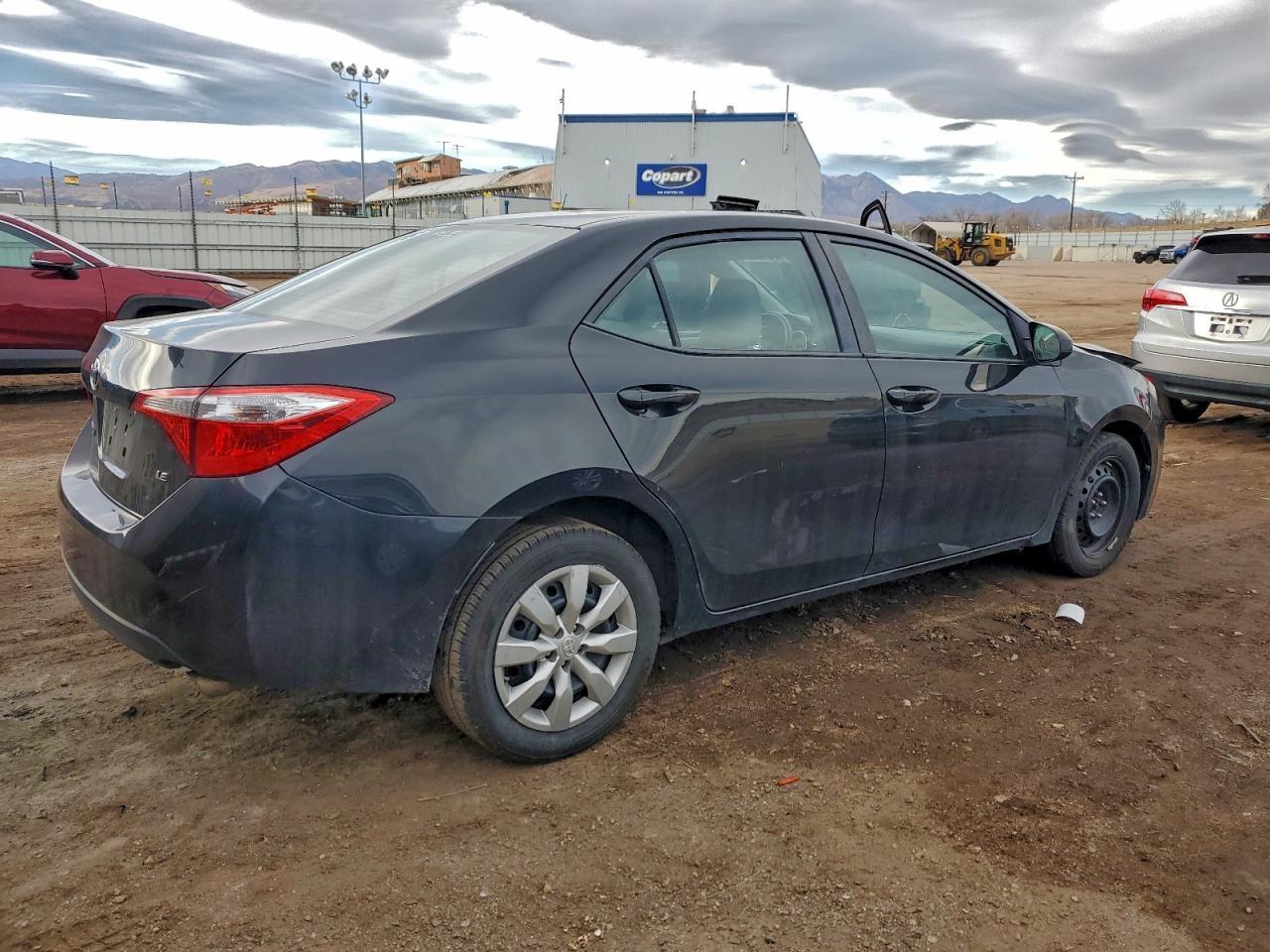 2015 TOYOTA COROLLA