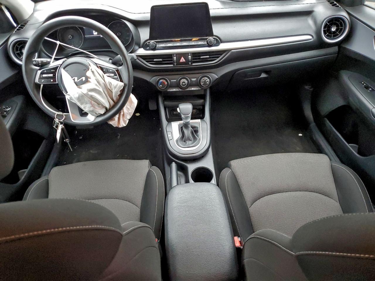 2024 KIA FORTE