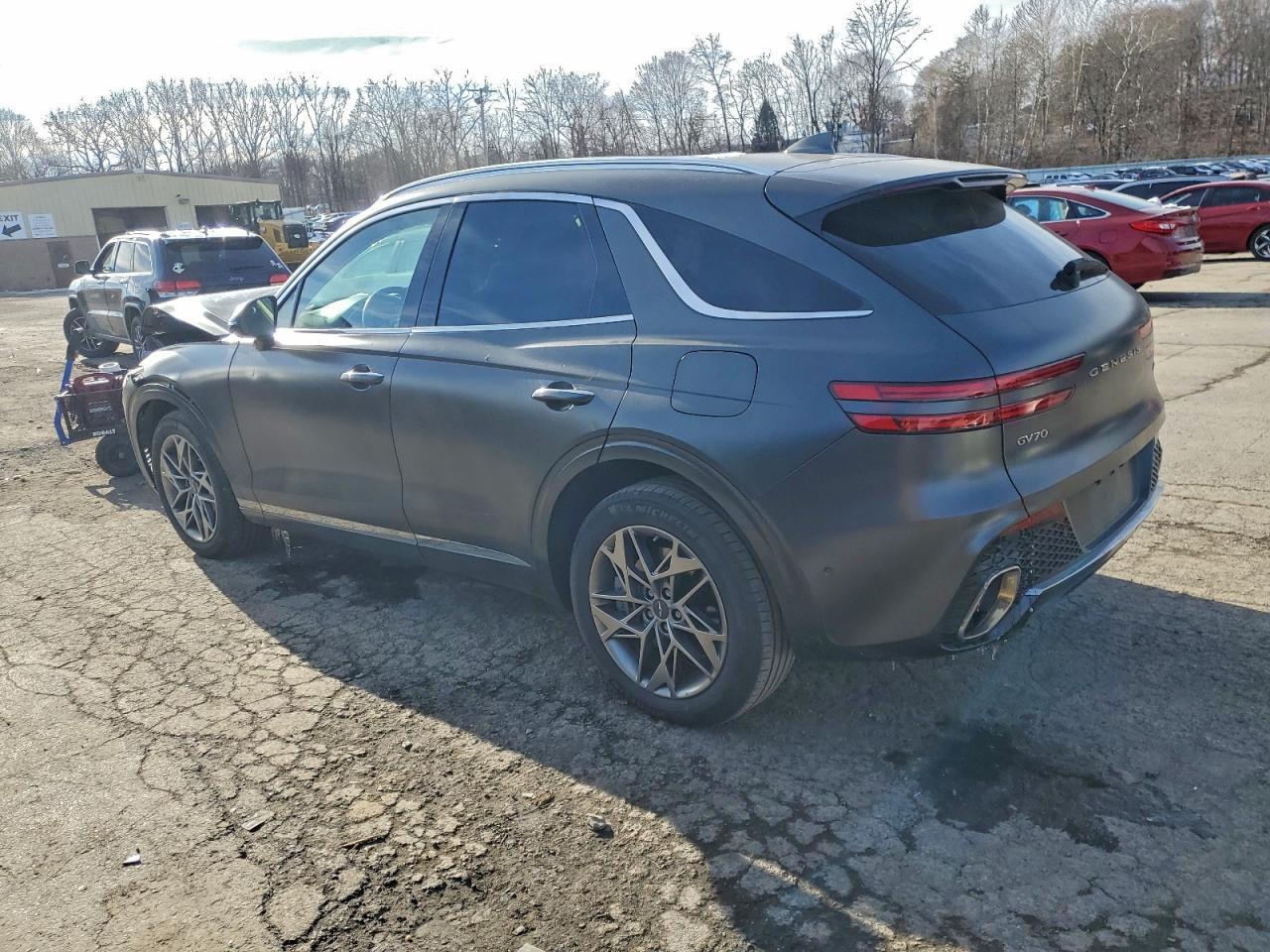 2023 GENESIS GV70