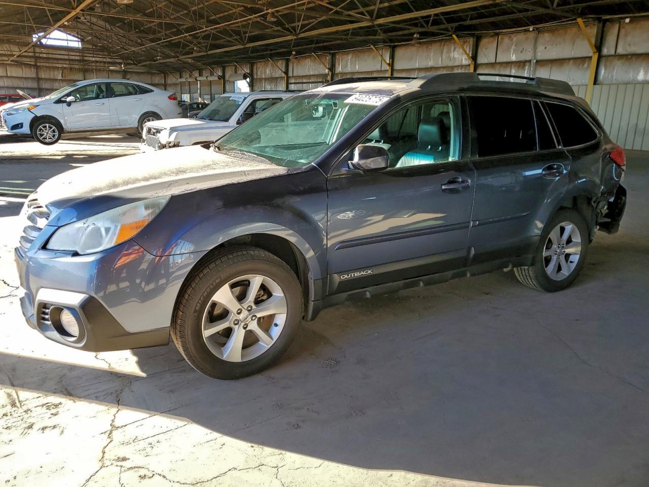 2013 SUBARU Outback