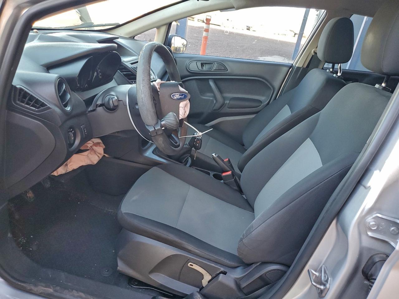 2017 FORD Fiesta