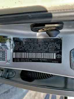 2005 TOYOTA Avalon