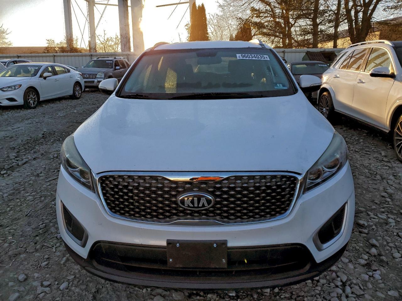 2016 KIA SORENTO