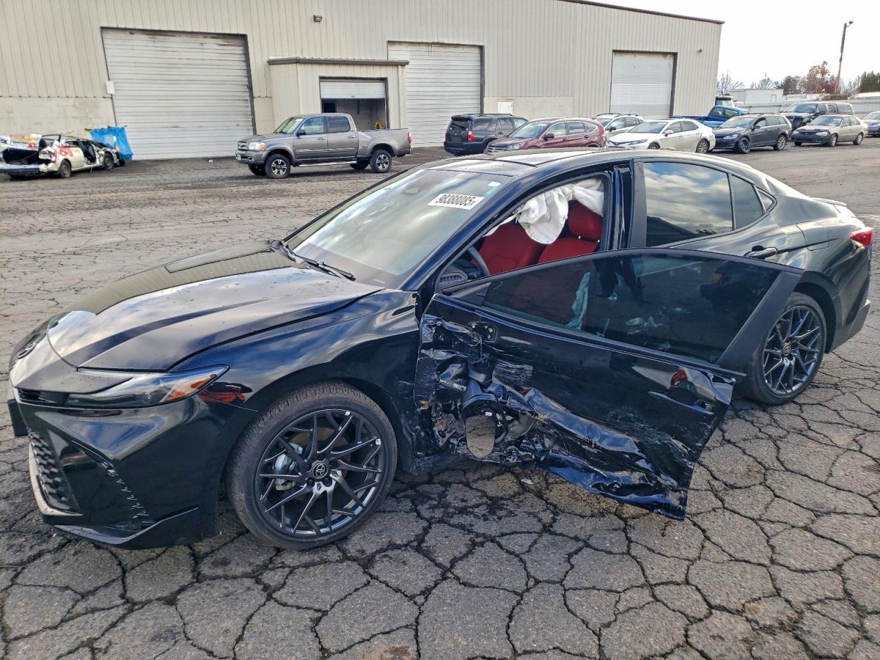 2025 TOYOTA CAMRY