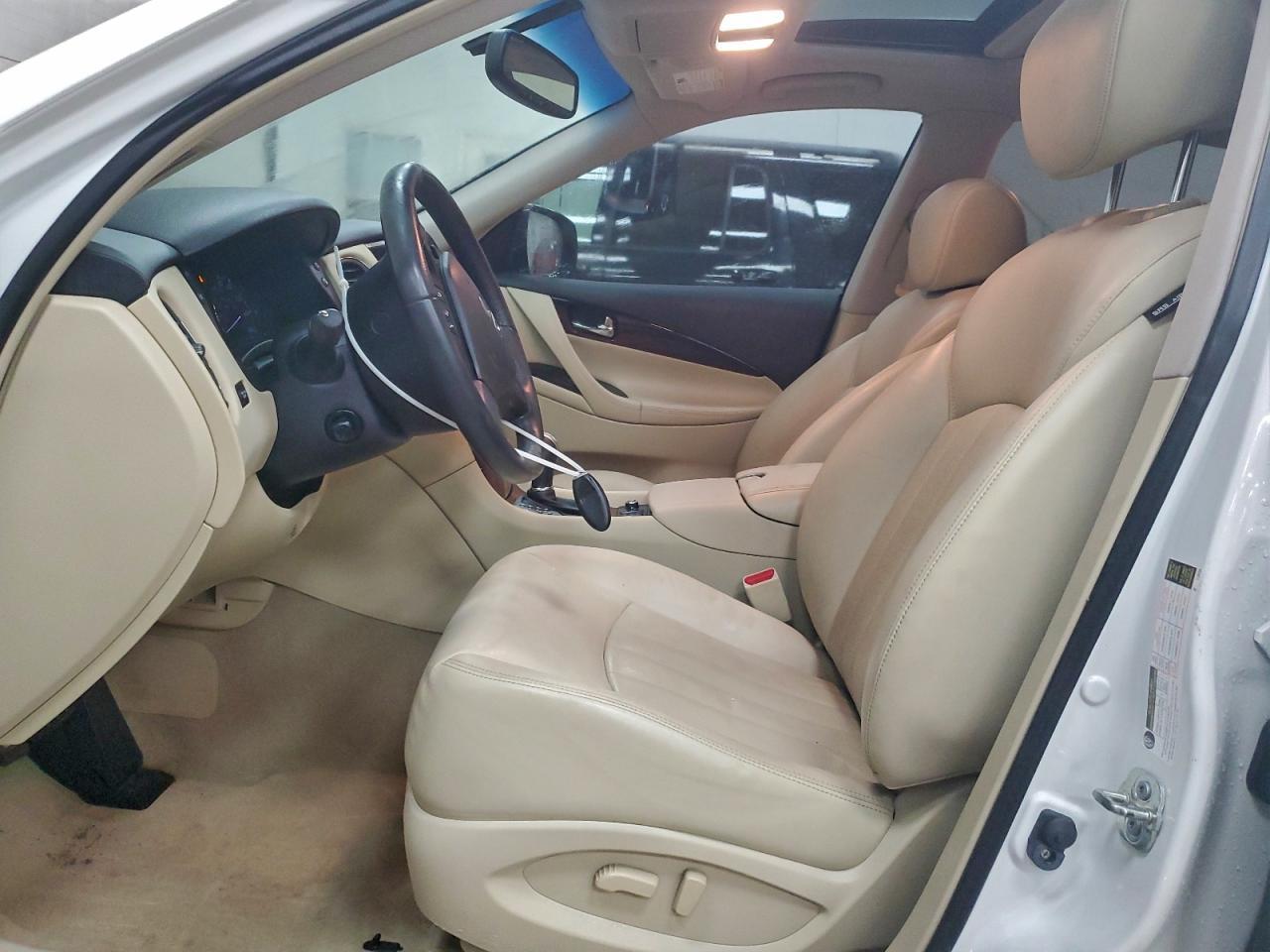 2016 INFINITI QX50