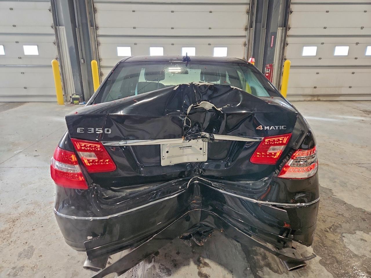 2013 MERCEDES-BENZ E-Class