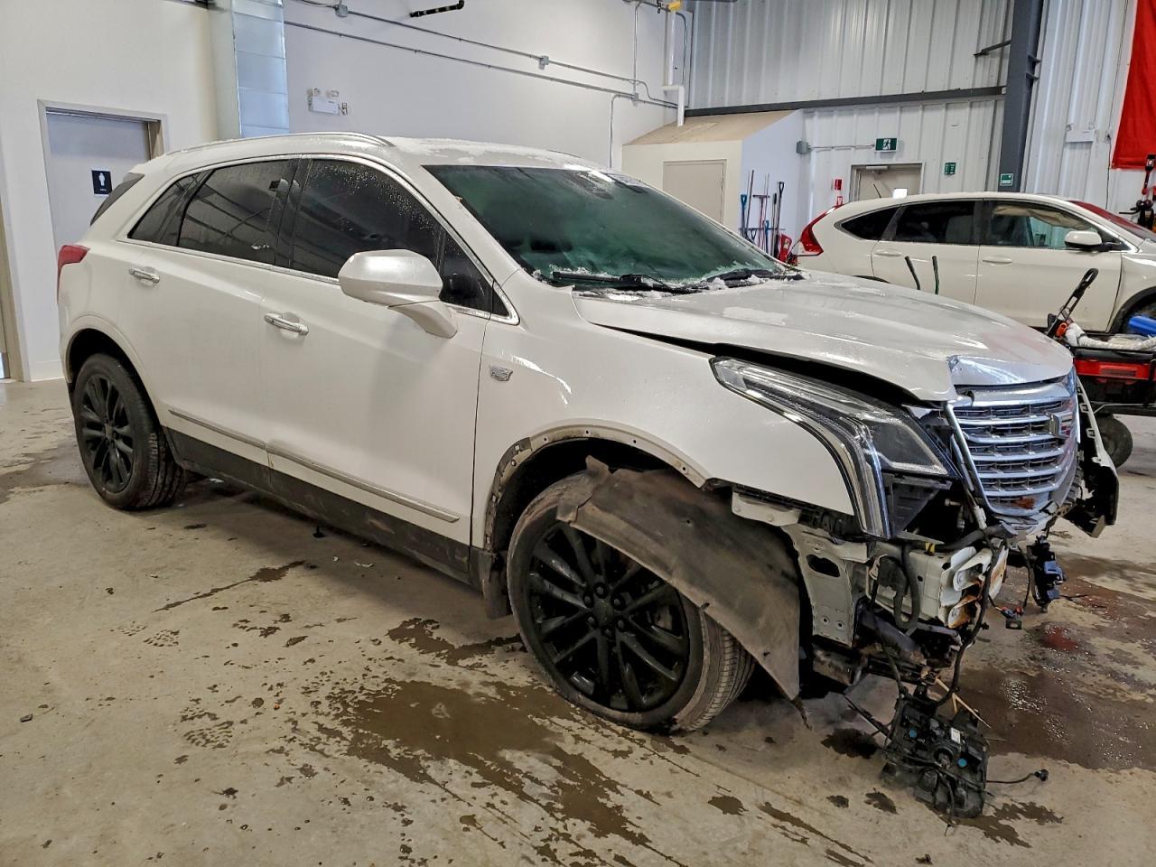 2017 CADILLAC XT5