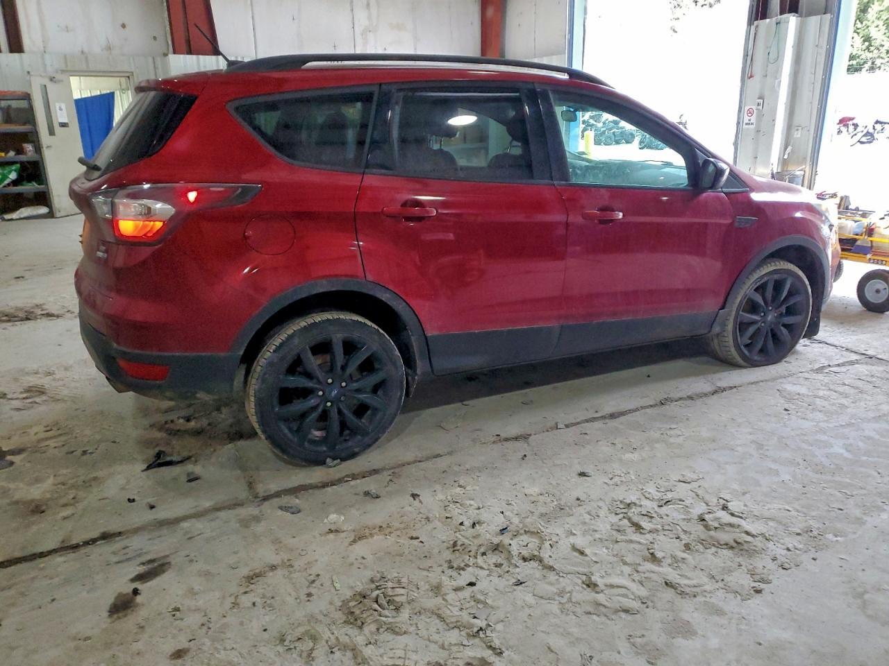 2017 FORD ESCAPE