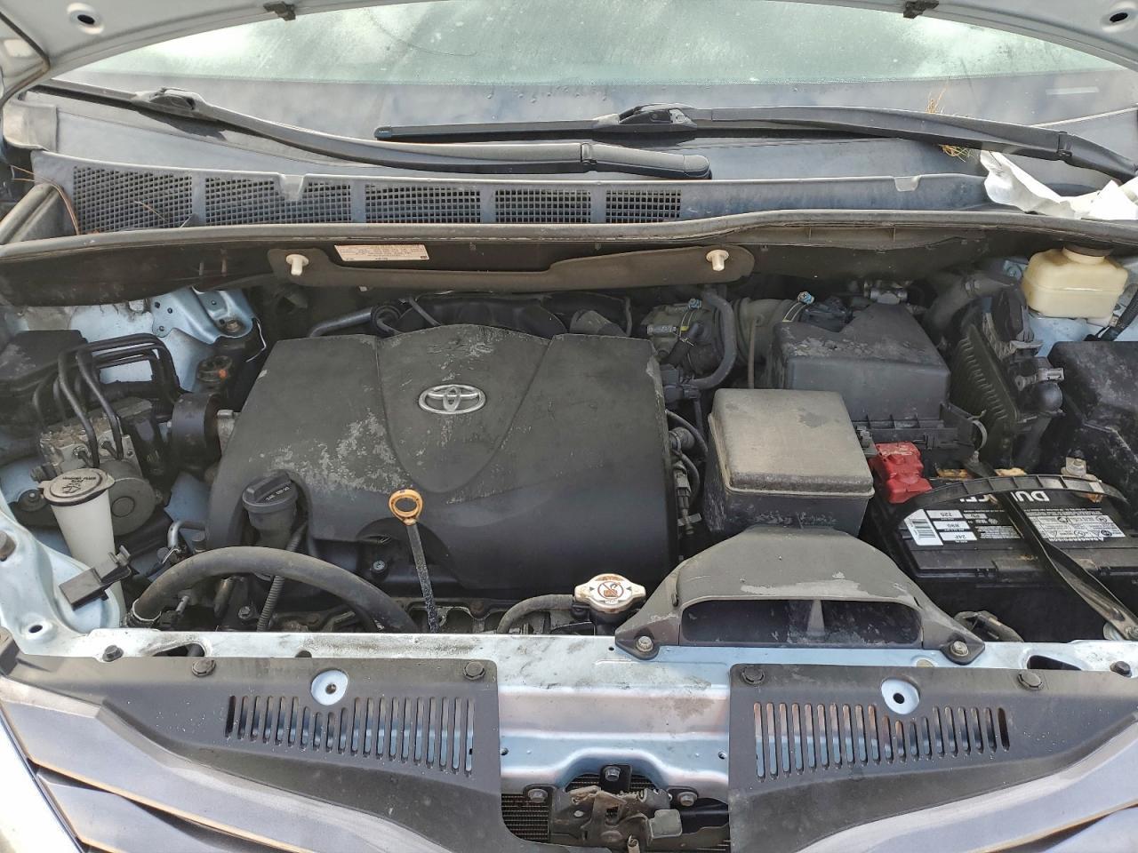 2017 TOYOTA SIENNA