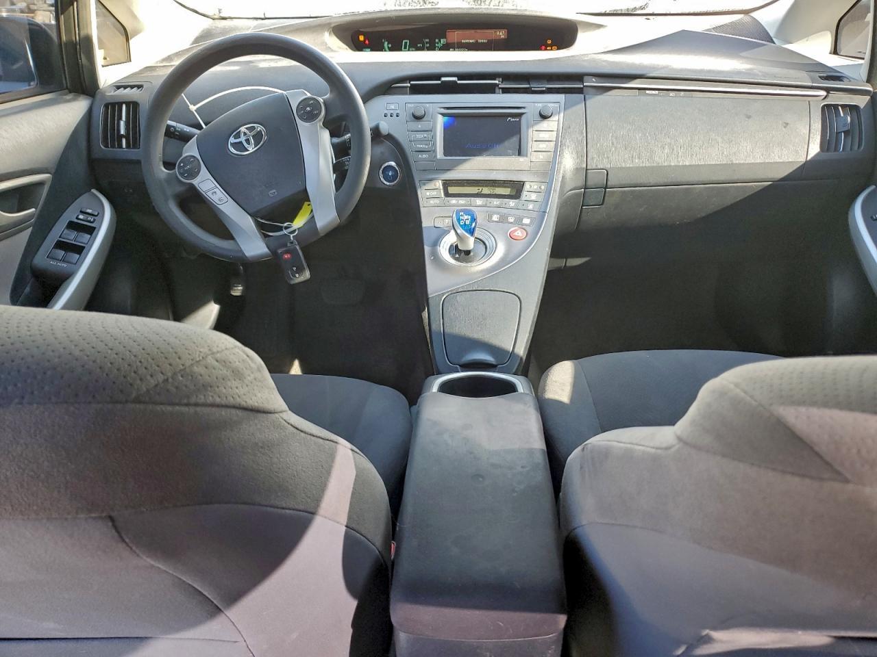 2014 TOYOTA PRIUS