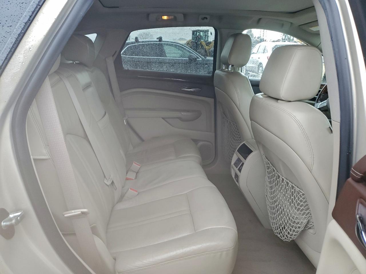2010 CADILLAC SRX