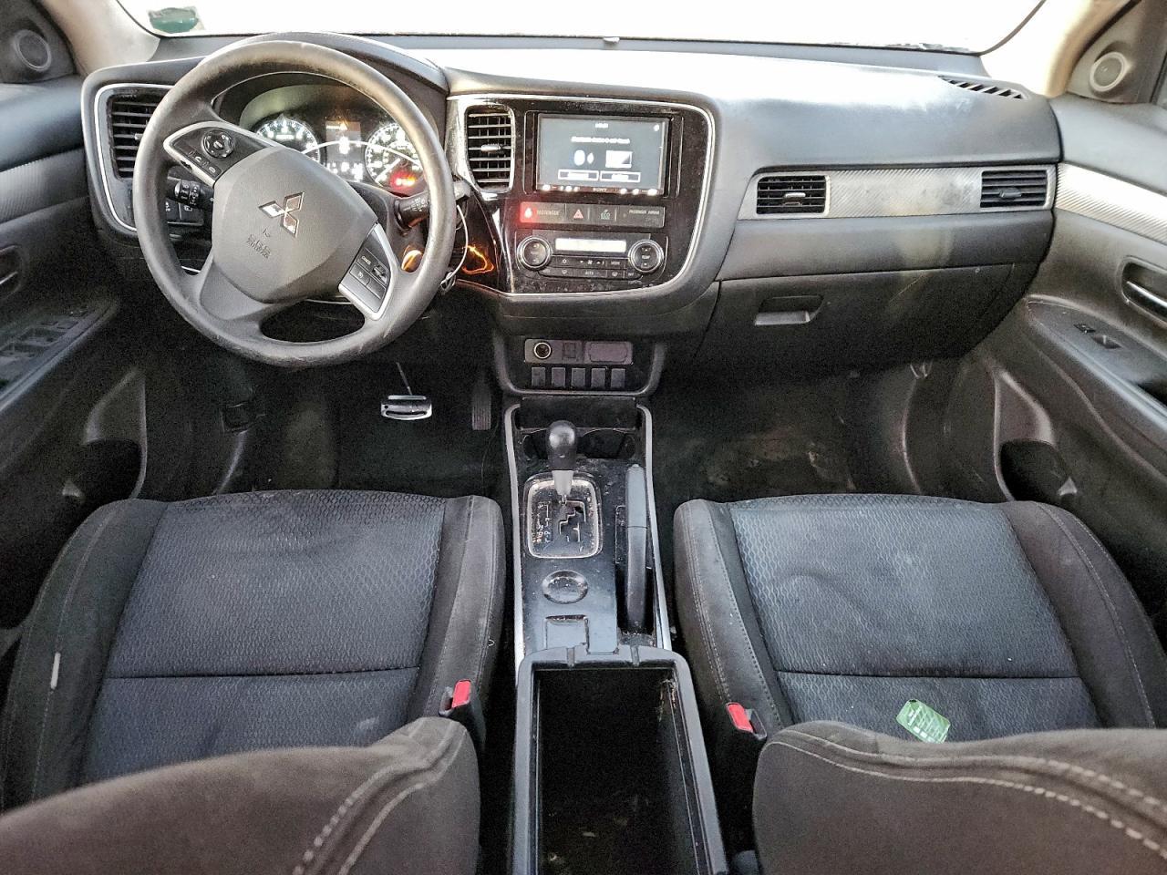 2018 MITSUBISHI outlander