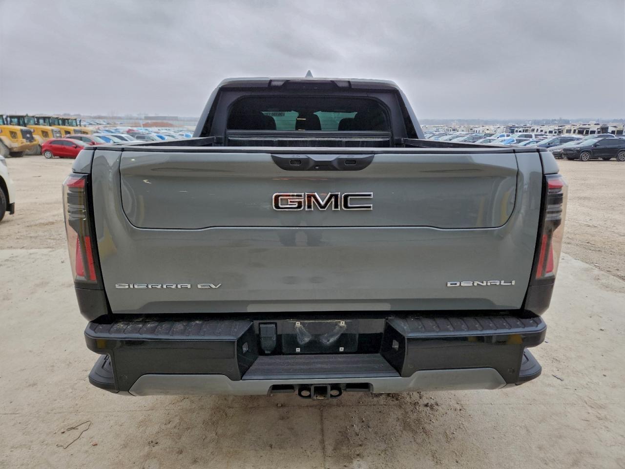 2024 GMC Sierra