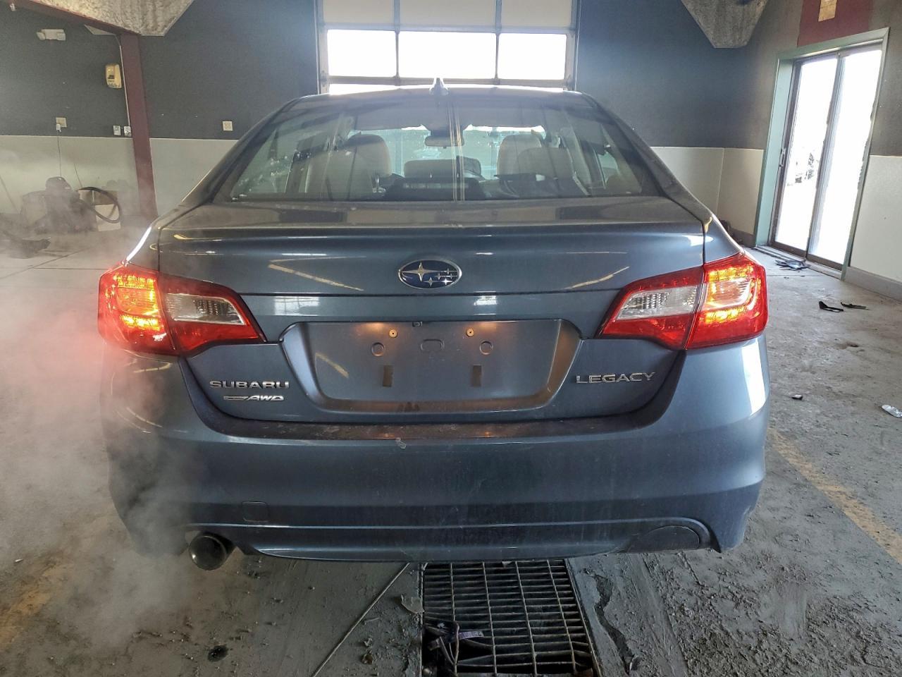 2016 SUBARU Legacy