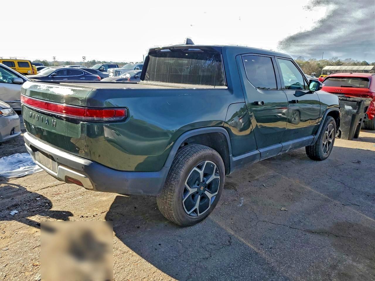 2022 RIVIAN R1t