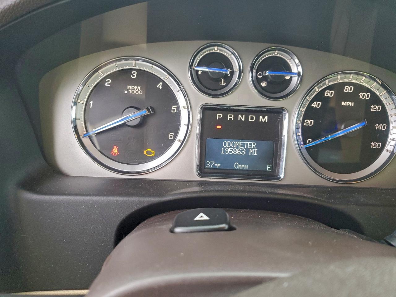 2010 CADILLAC ESCALADE