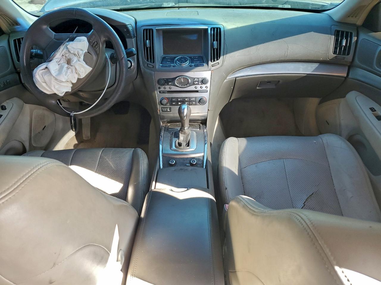 2011 INFINITI G37