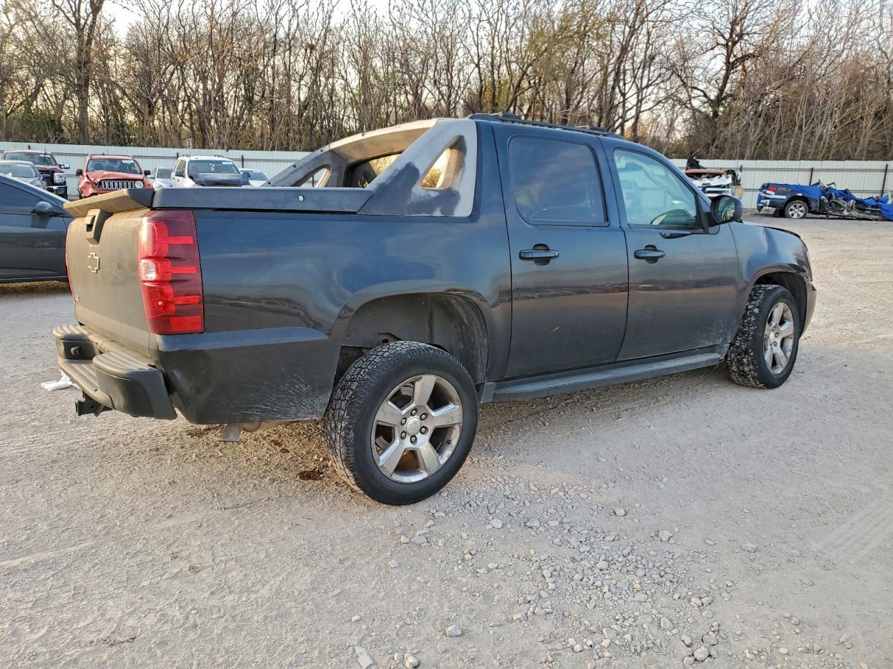 2011 CHEVROLET Avalanche