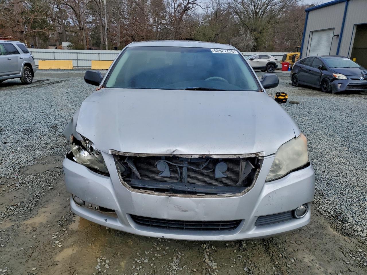 2008 TOYOTA Avalon