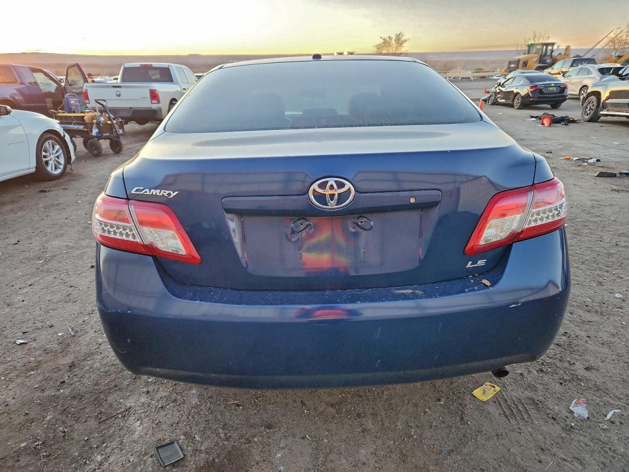 2011 TOYOTA CAMRY