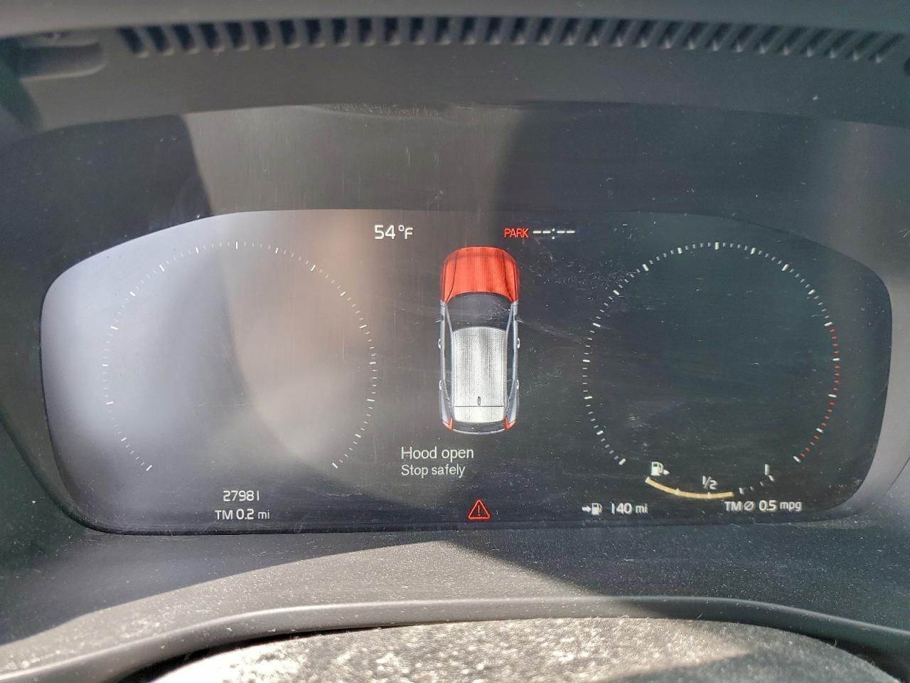 2019 VOLVO XC40