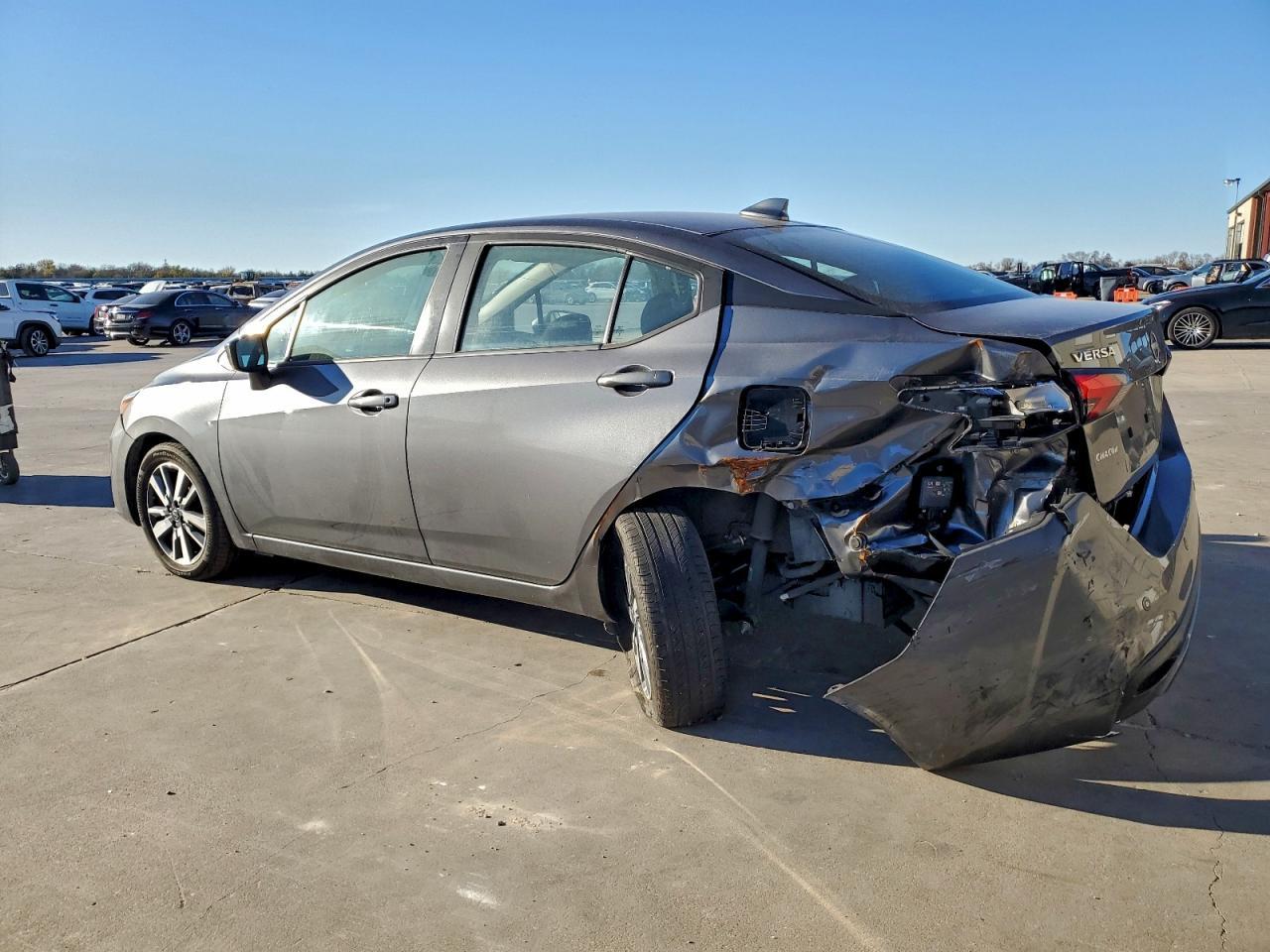 2023 NISSAN VERSA