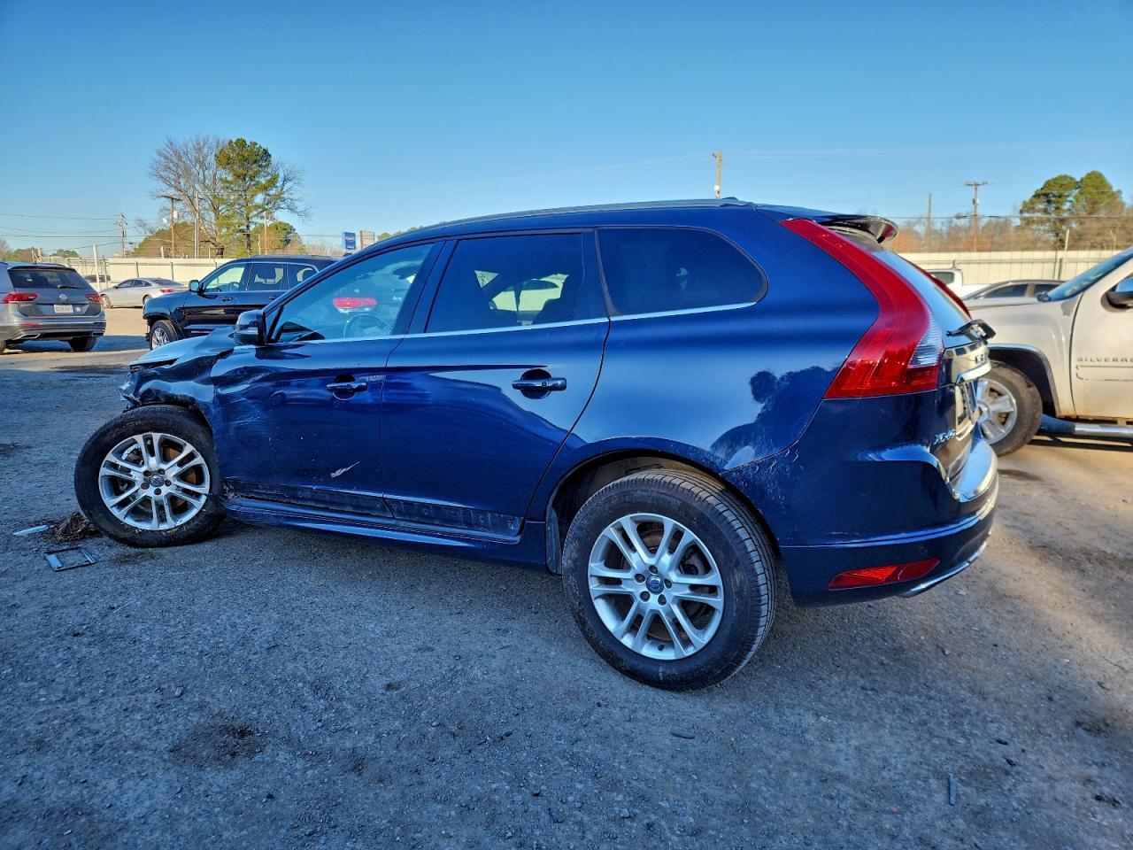 2015 VOLVO XC60