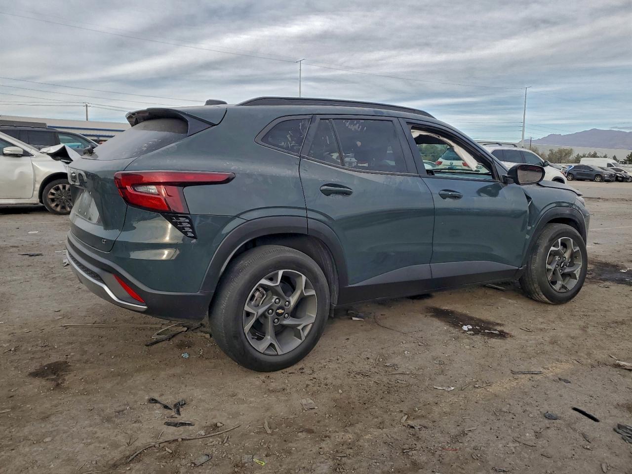 2025 CHEVROLET TRAX