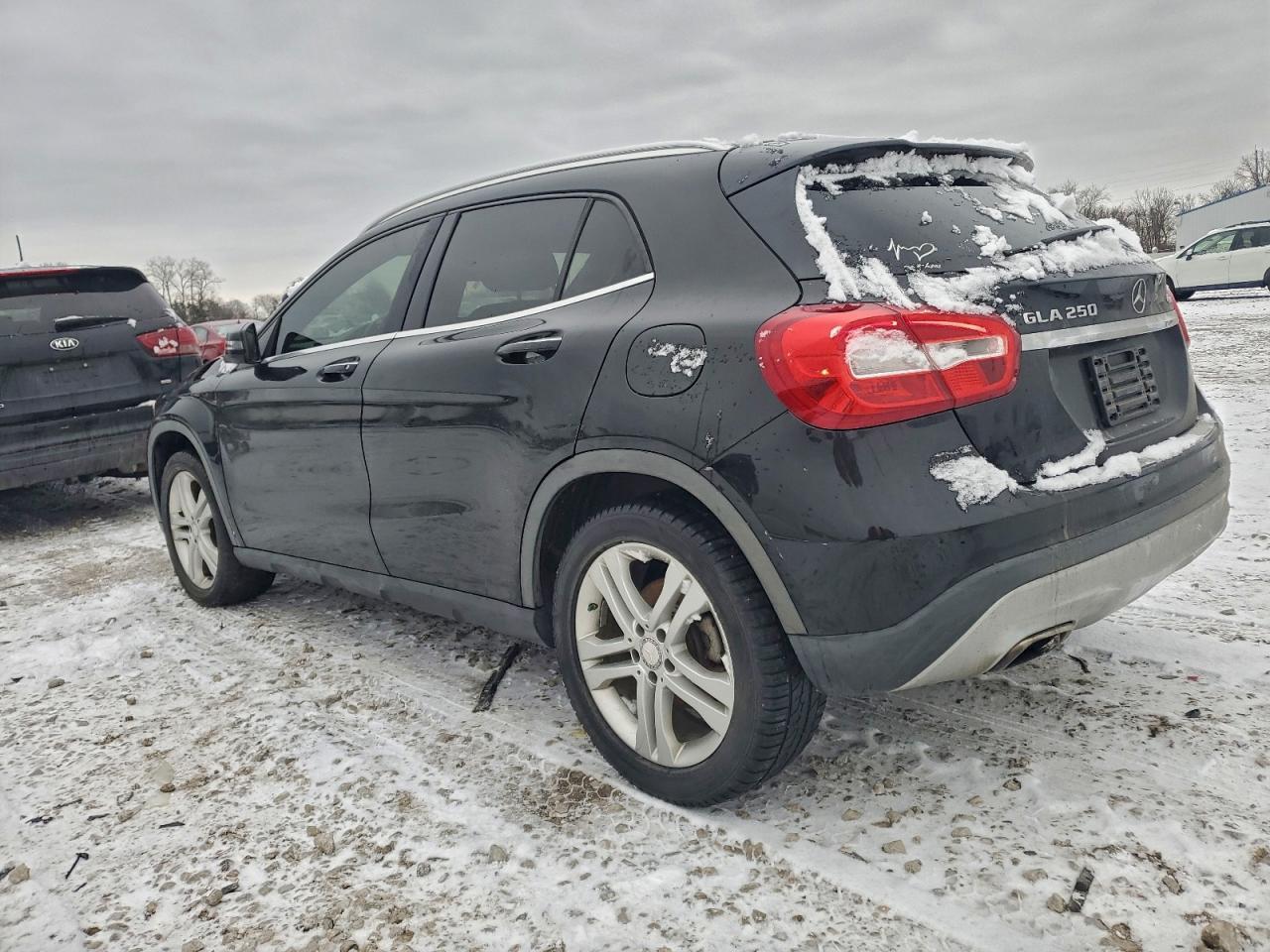 2016 MERCEDES-BENZ GLA-Class