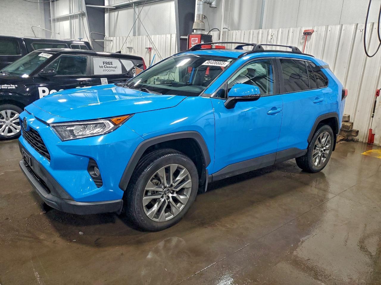 2019 TOYOTA RAV4