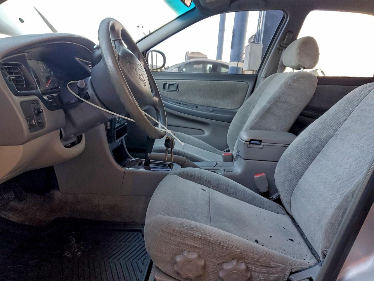 2000 NISSAN ALTIMA