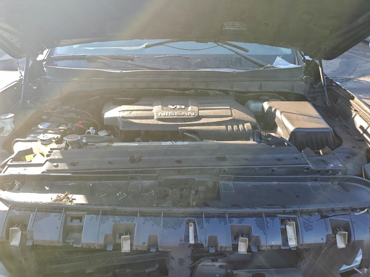 2017 NISSAN Titan