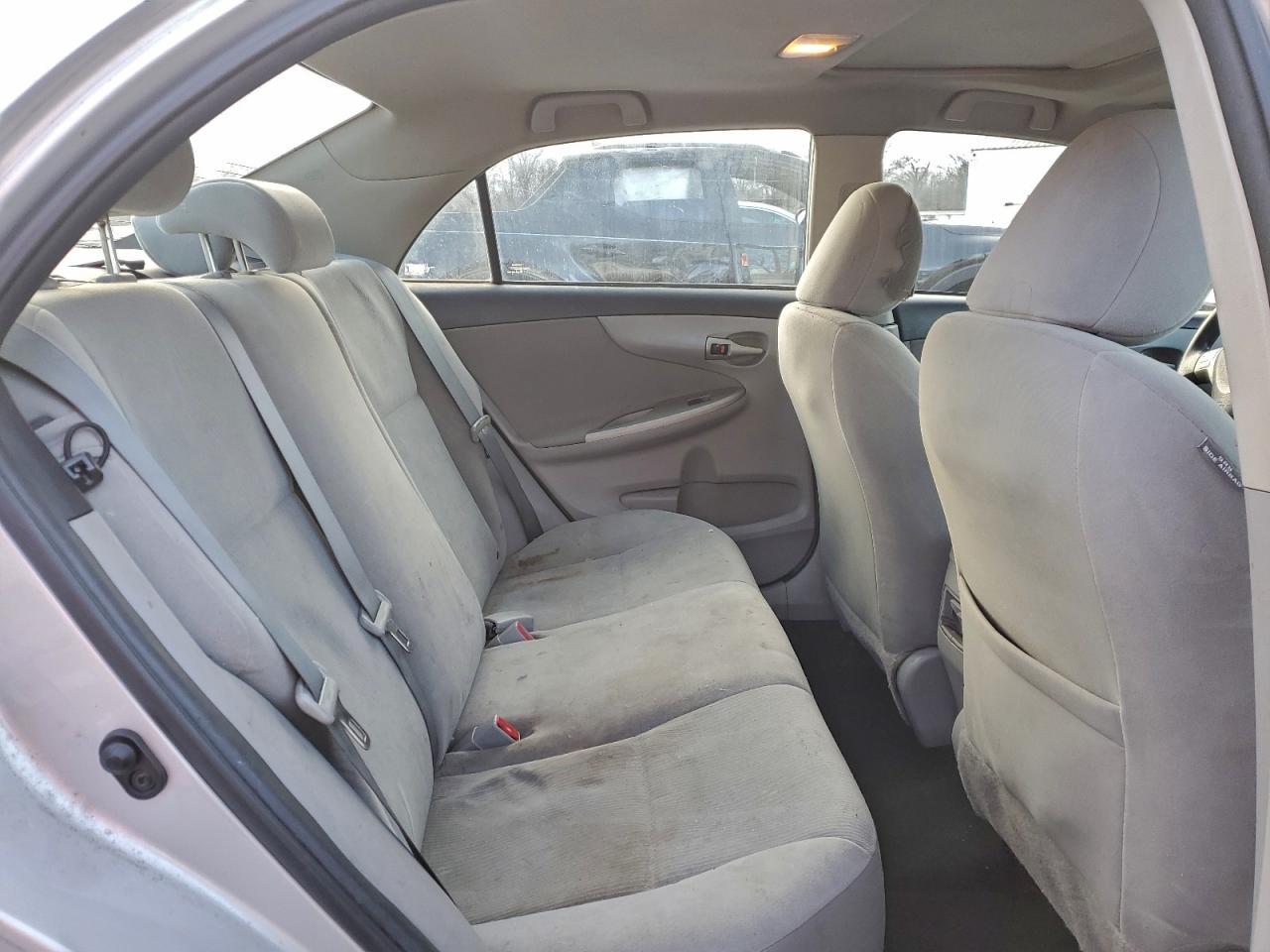 2013 TOYOTA COROLLA