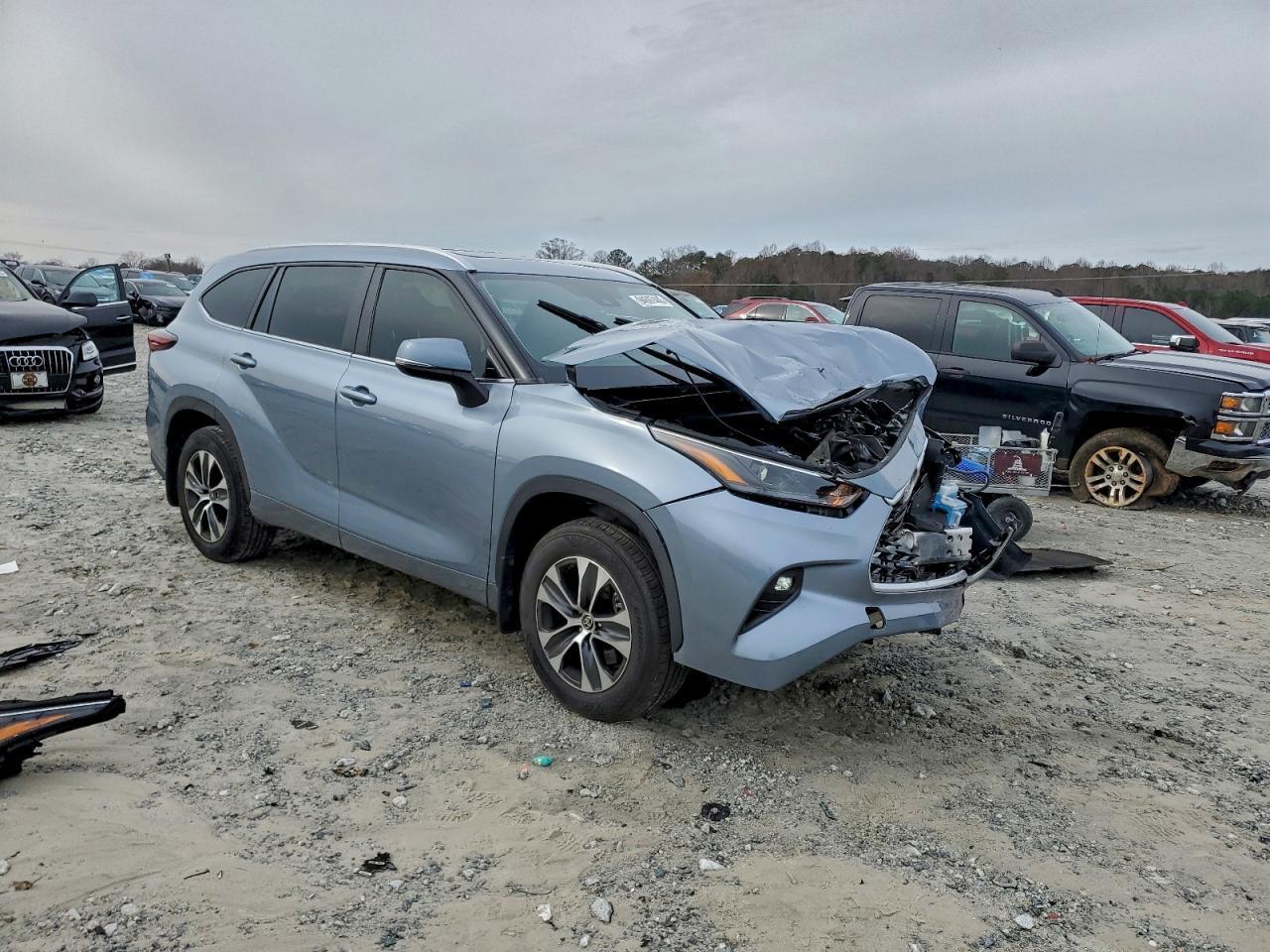 2024 TOYOTA HIGHLANDER