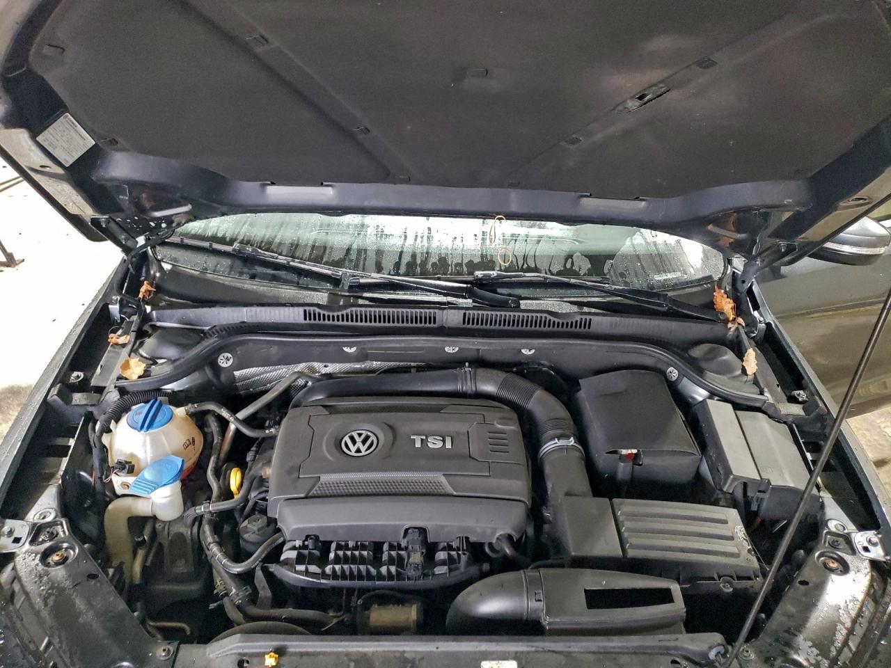 2015 VOLKSWAGEN JETTA