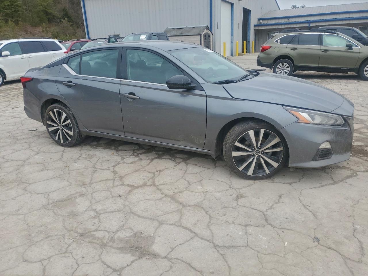 2022 NISSAN ALTIMA