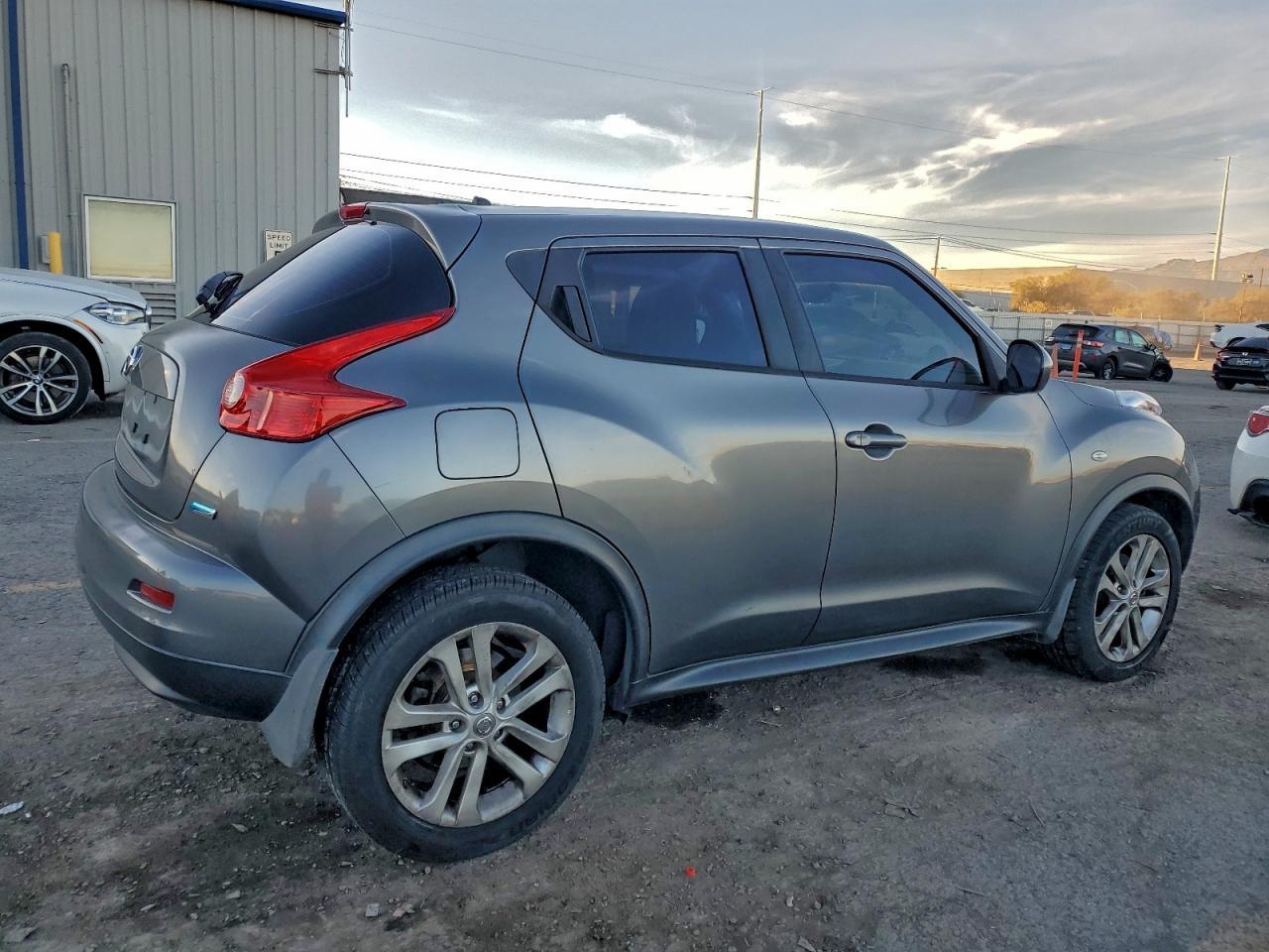 2013 NISSAN Juke