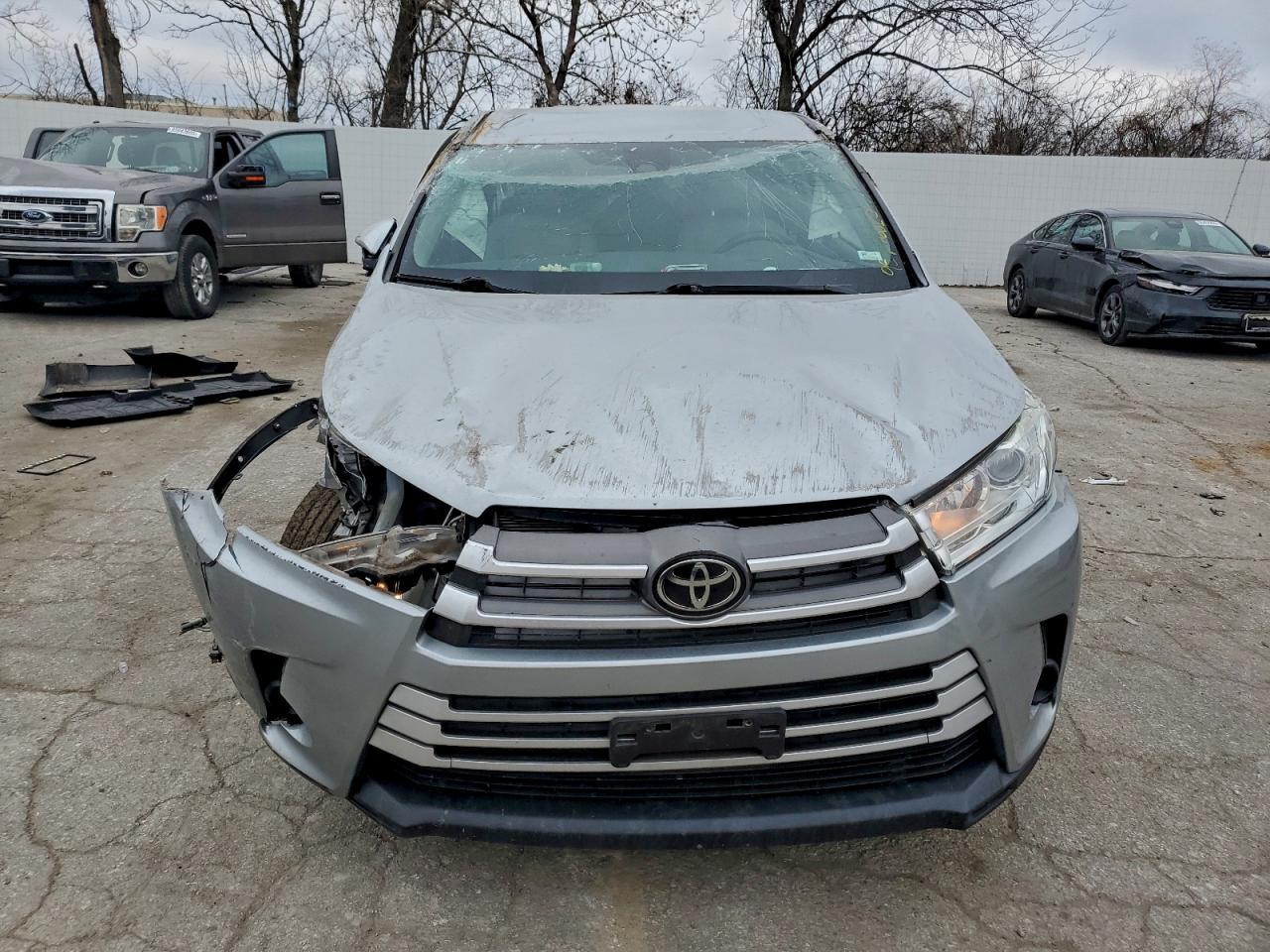 2018 TOYOTA HIGHLANDER