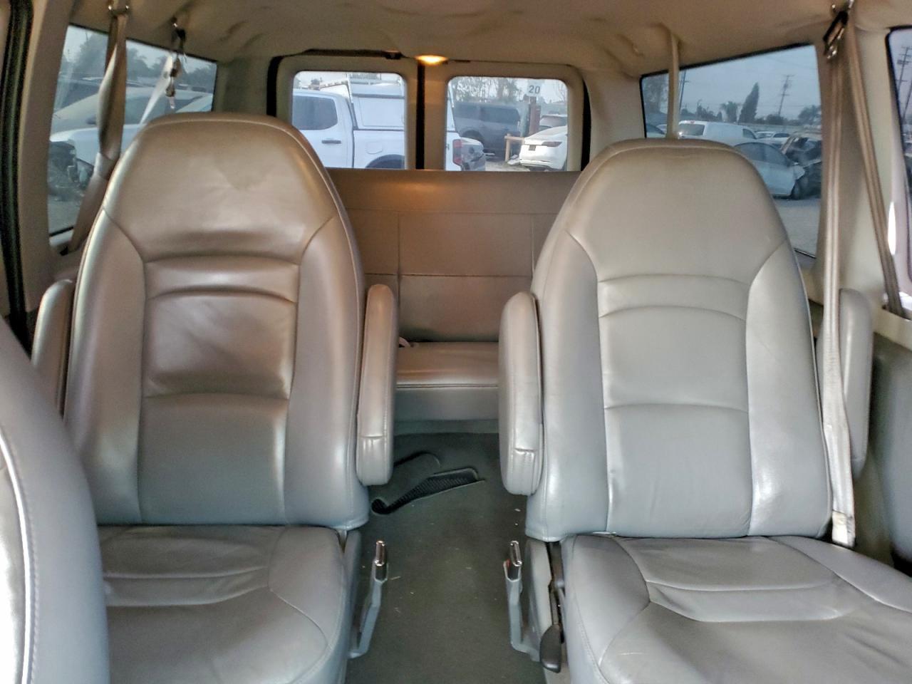 2006 FORD ECONOLINE