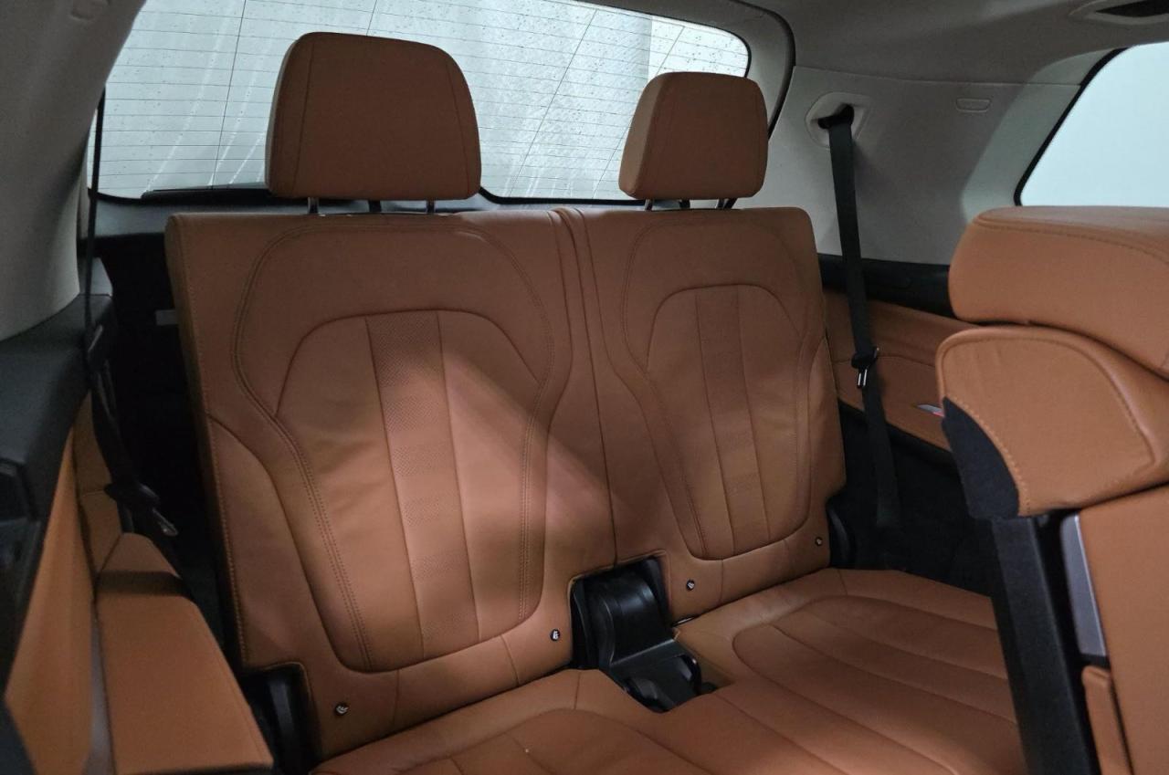 2022 BMW X7