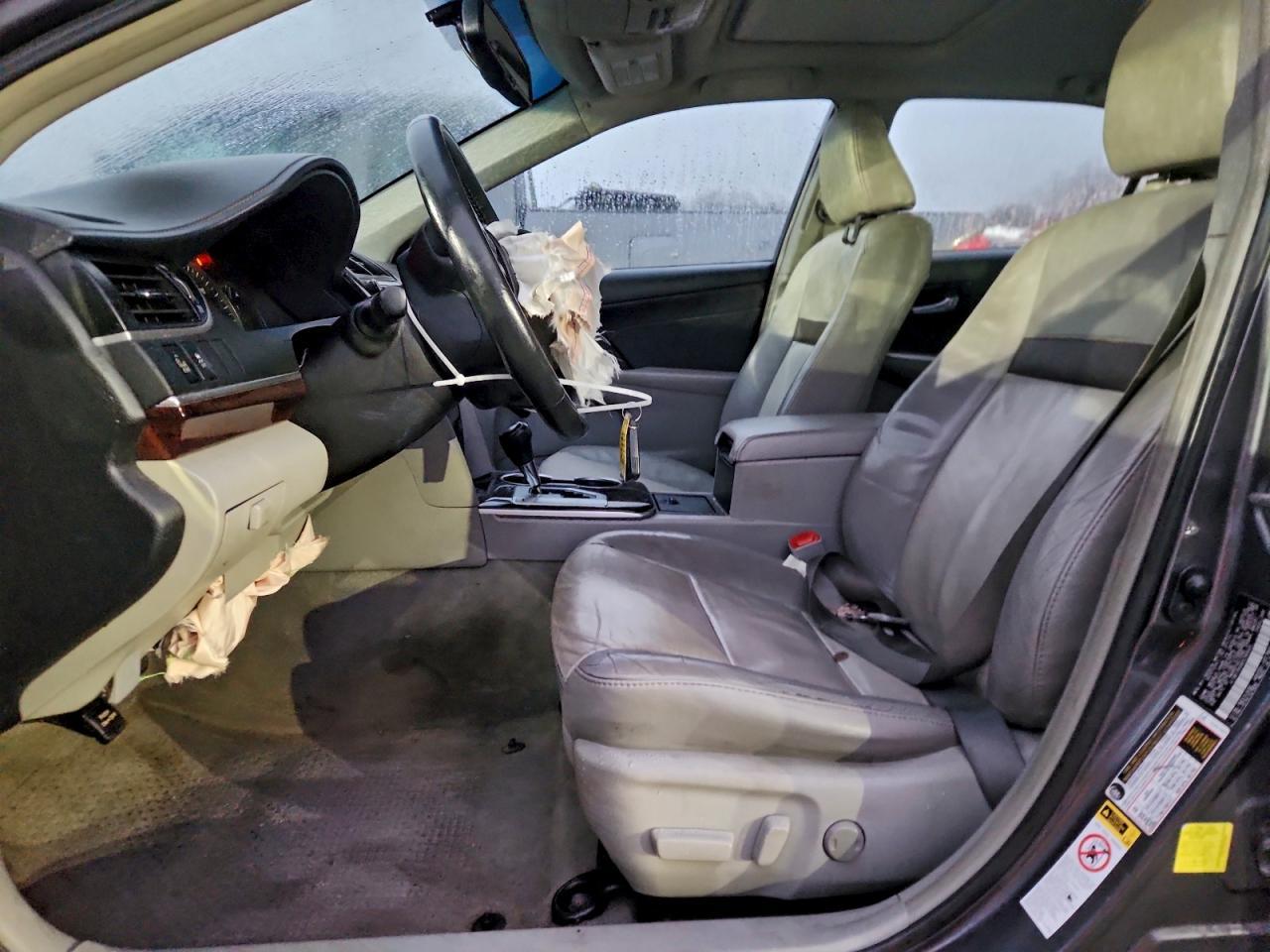 2014 TOYOTA CAMRY