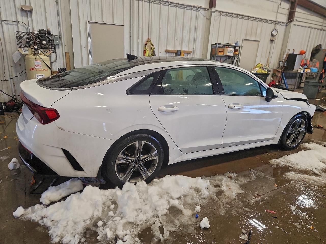 2023 KIA K5