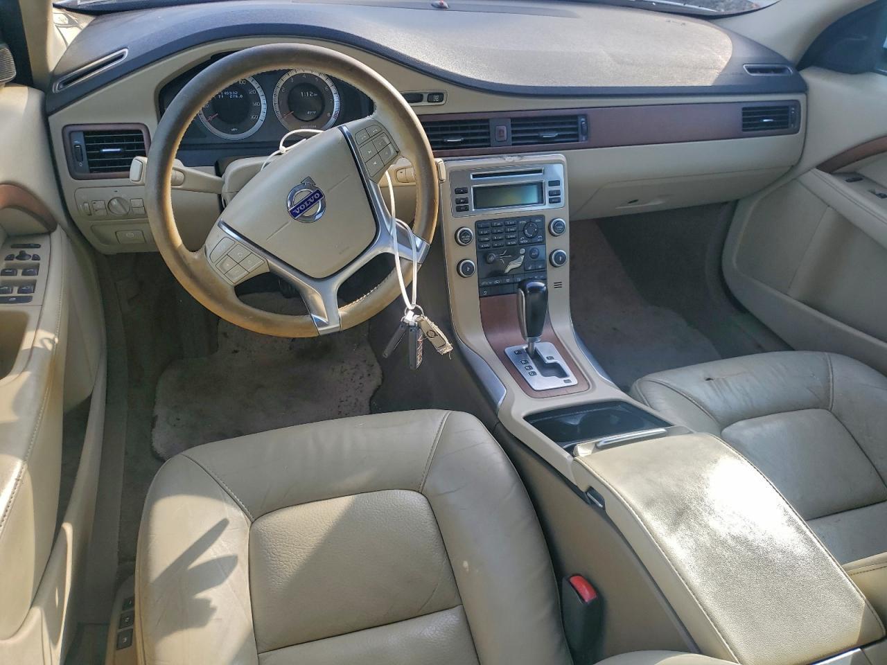 2010 VOLVO S80