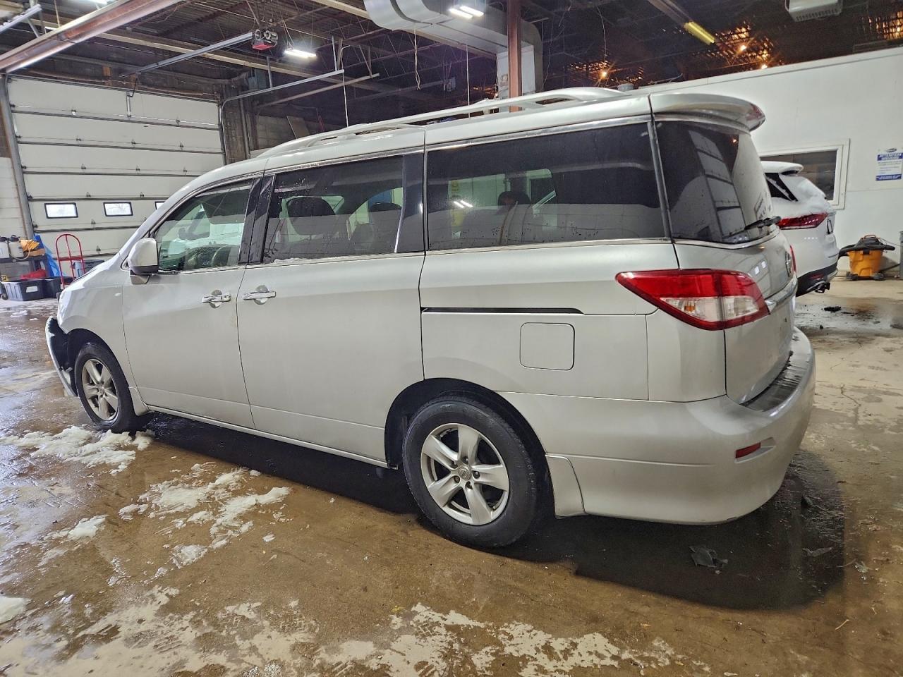 2014 NISSAN Quest