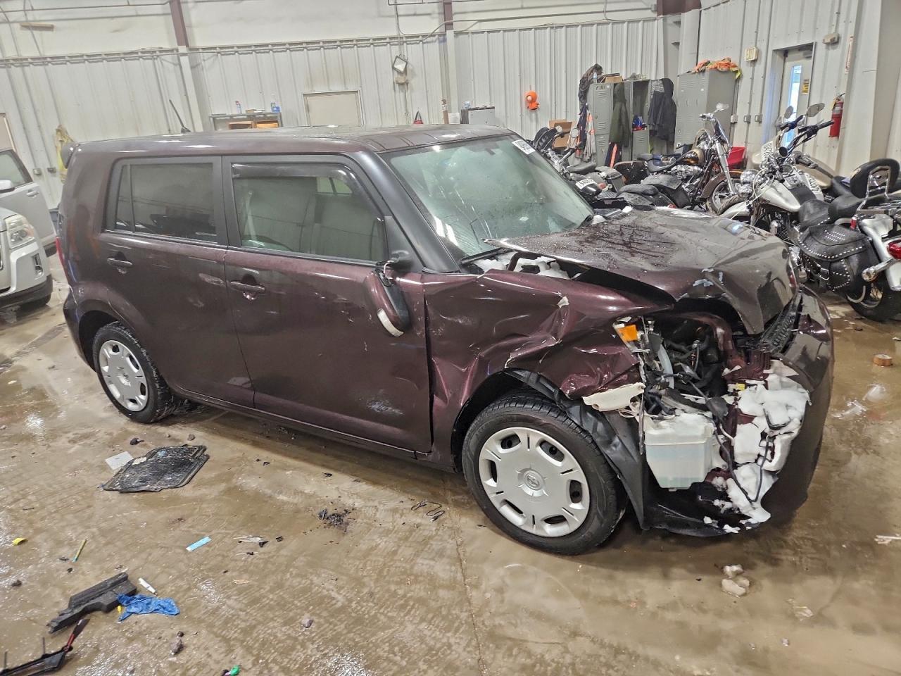 2014 TOYOTA SCION