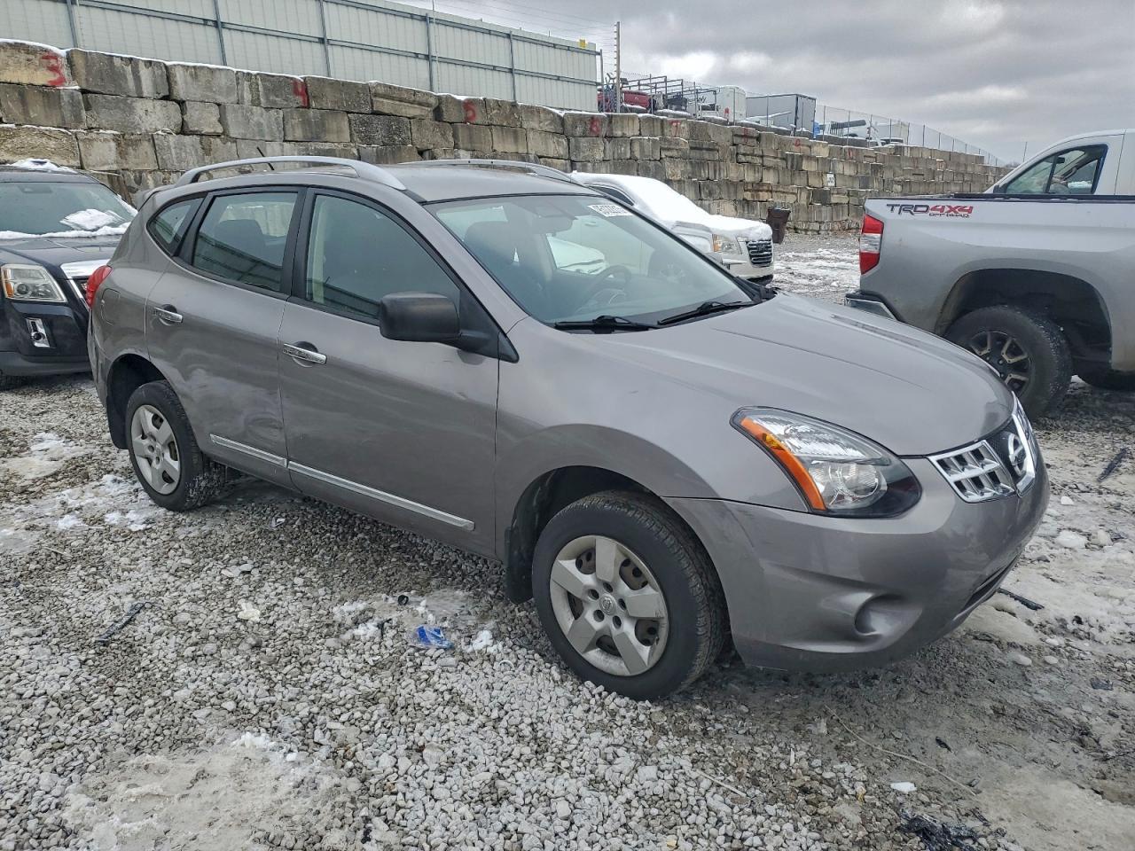 2015 NISSAN ROGUE